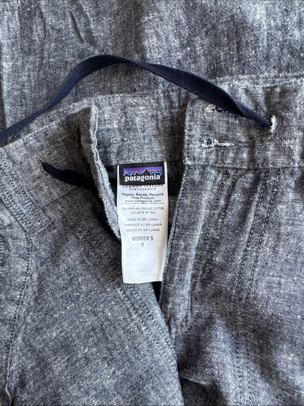 Patagonia Heathered Gray Chambray summer pants - Picture 6 of 7